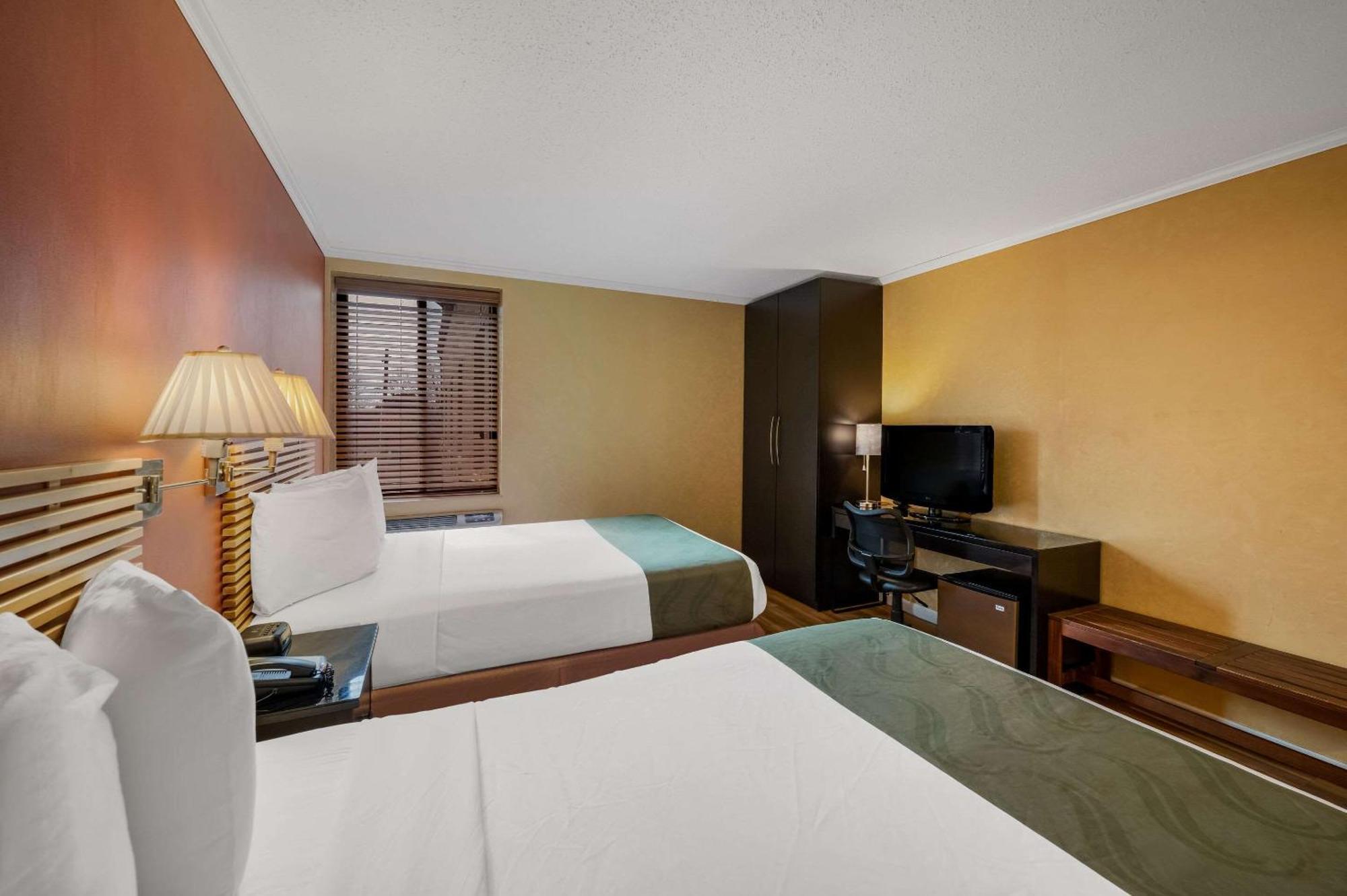 Quality Inn Jfk Airport Rockaway Blvd New York Eksteriør billede