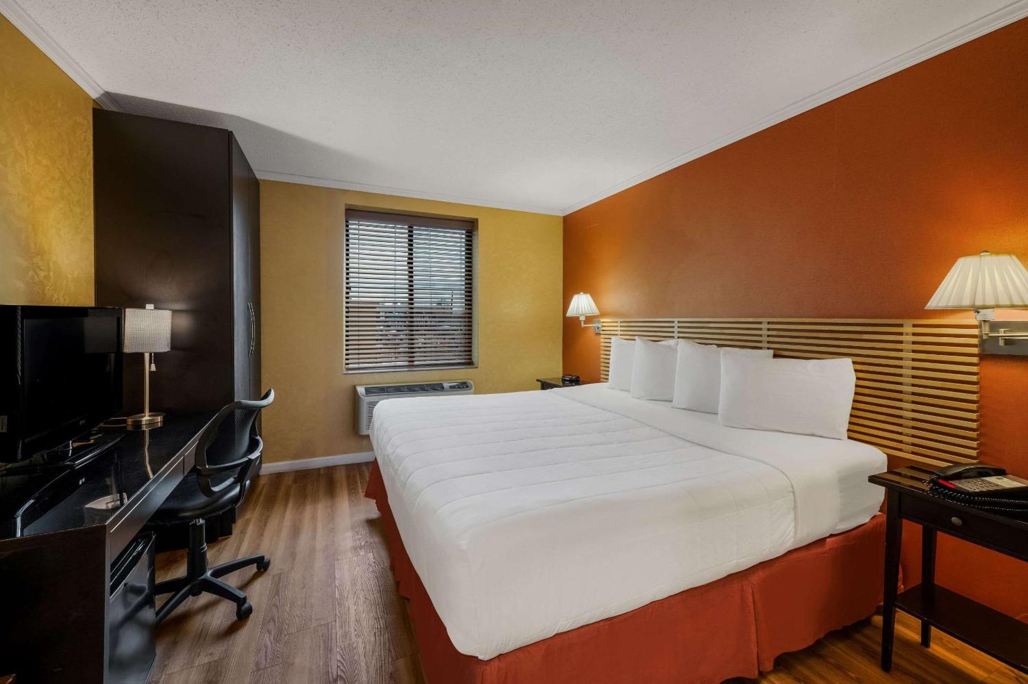 Quality Inn Jfk Airport Rockaway Blvd New York Eksteriør billede
